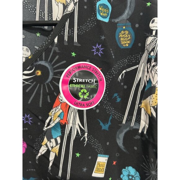 Disney NWT Nightmare Before Christmas Scrub Top SZ XXL - Picture 4 of 10